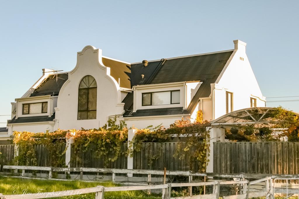Aarn House B&B Airport Accommodation Perth Exterior photo