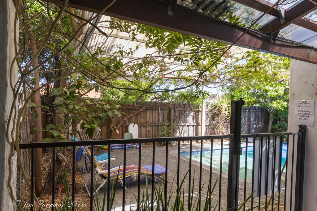 Aarn House B&B Airport Accommodation Perth Exterior photo