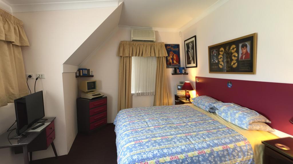 Aarn House B&B Airport Accommodation Perth Exterior photo