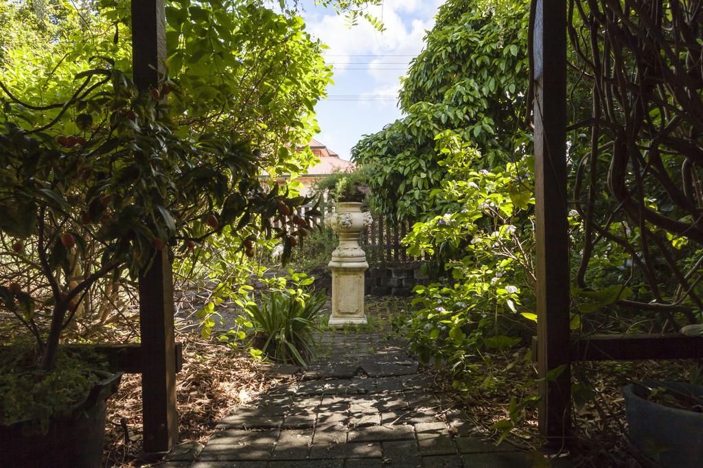Aarn House B&B Airport Accommodation Perth Exterior photo